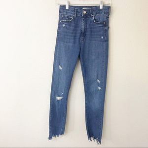 Zara High rise Distressed Jeans‎ size 4